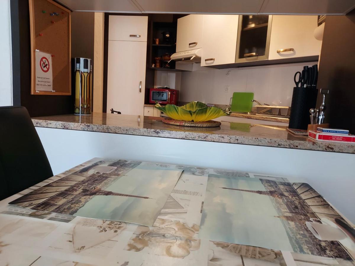 Opal Apartment Muralto Luaran gambar