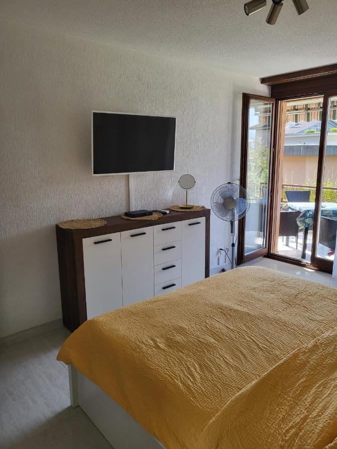 Opal Apartment Muralto Luaran gambar